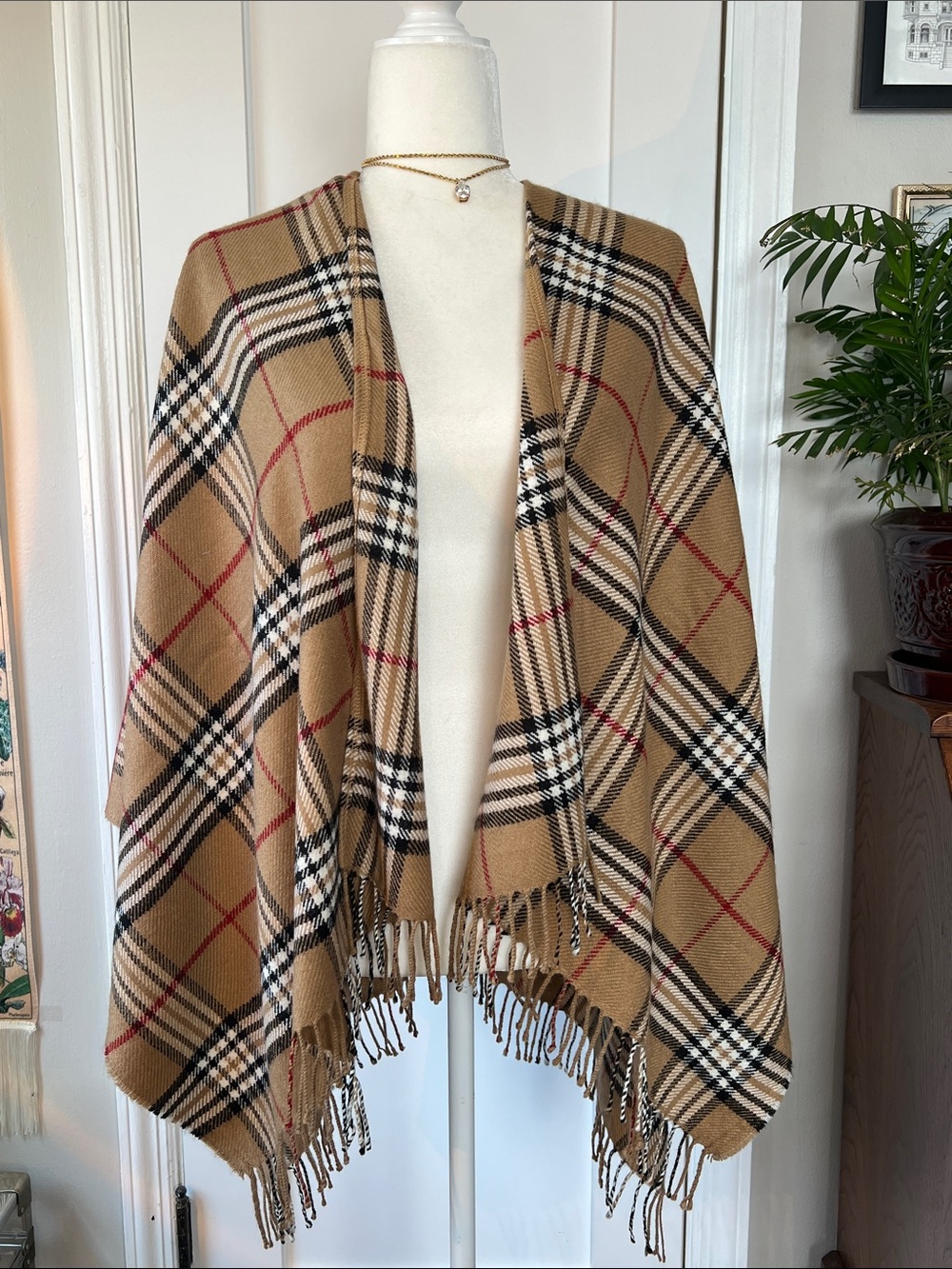 V.FRAAS Camel Plaid Scarf with Black, White and Red Accents